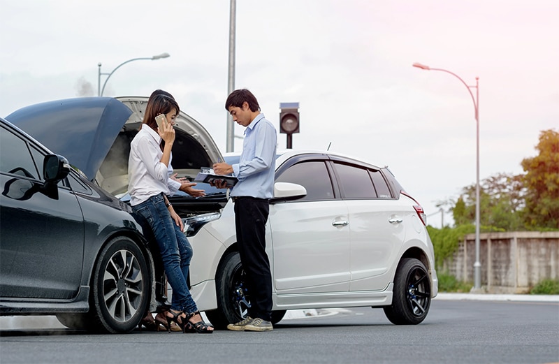 What Should You Do if You Are Injured in a Head-on Collision?