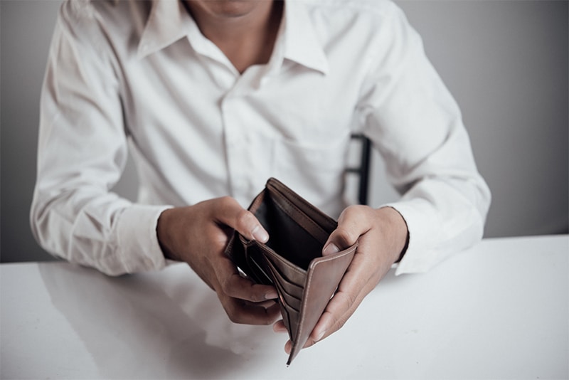 Salarios No Pagados y Violaciones del Salario Mínimo