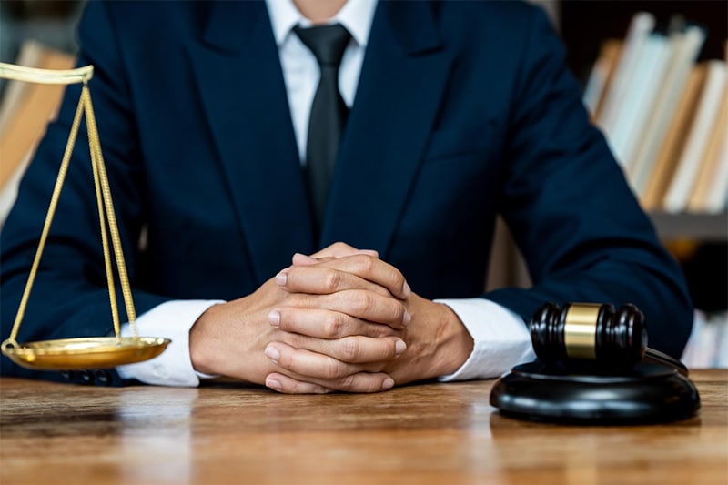 ¿Cómo Puede Goldberg & Loren Ayudar con Mi Caso de Accidente de Bote?