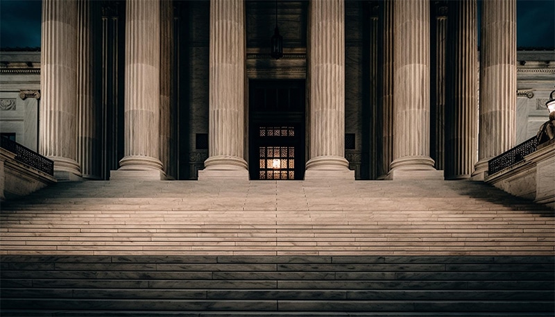Why Should I Work with a Spinal Cord Injury Lawyer?