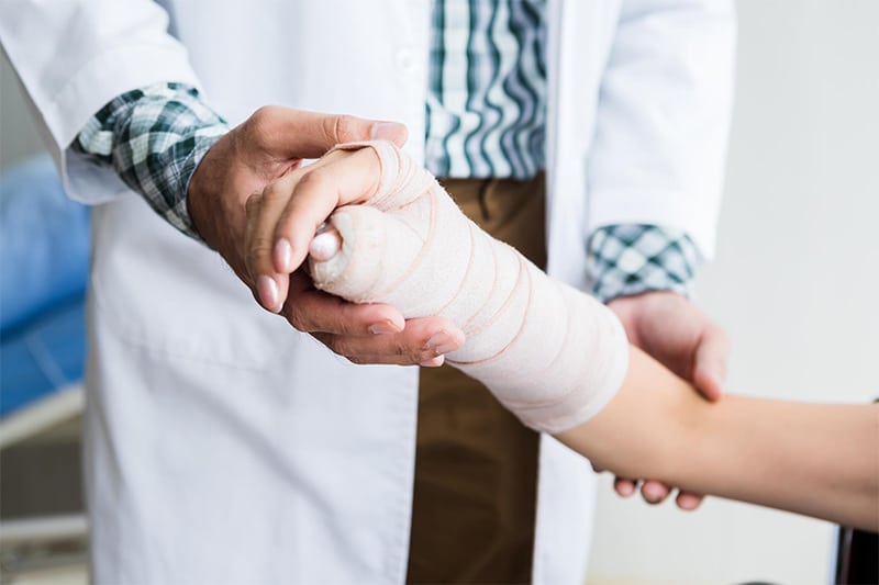 How to Prove Liability in Albuquerque Broken Bone Case