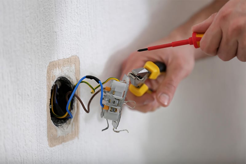 Who Can Be Held Responsible for Electric Shock Injuries?