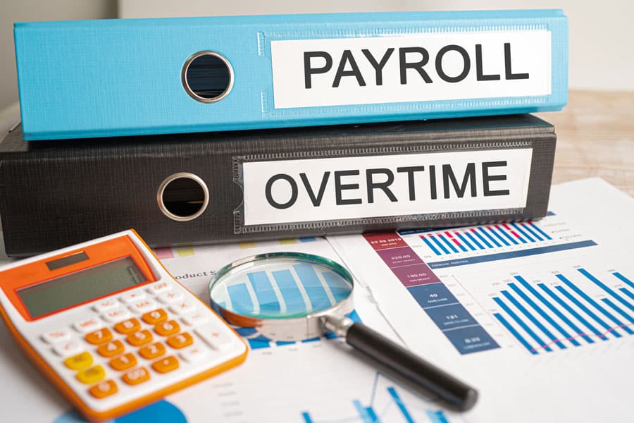 Leyes importantes de Bakersfield y California sobre la Ley de Horas Extras.