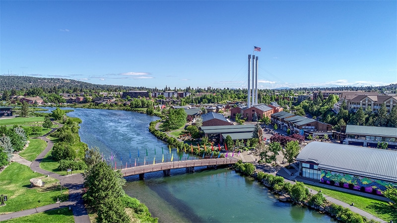 Bend recorded 902 traffic crashes, resulting in four fatalities, placing it eighth among Oregon cities.