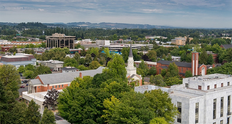 Salem, the second city in Oregon with the highest number of car accidents, reported 21 fatal crashes leading to the loss of 22 lives.