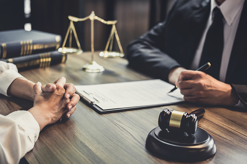 The Benefits of Working With An Experienced Attorney​