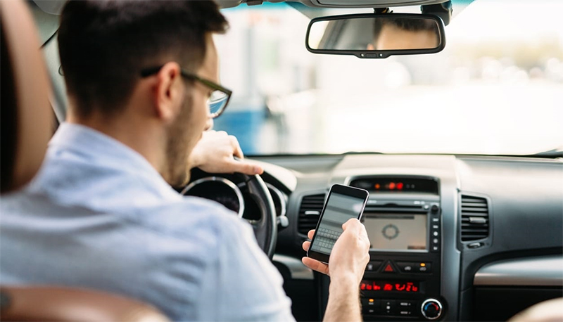 Common Factors That Contribute to Accidents Involving Texting and Driving