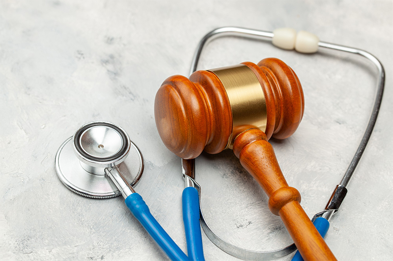 Why You Need a Medical Malpractice Lawyer For Your Case