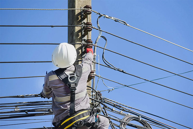 Who Can Be Held Liable for an Electric Shock Injury?