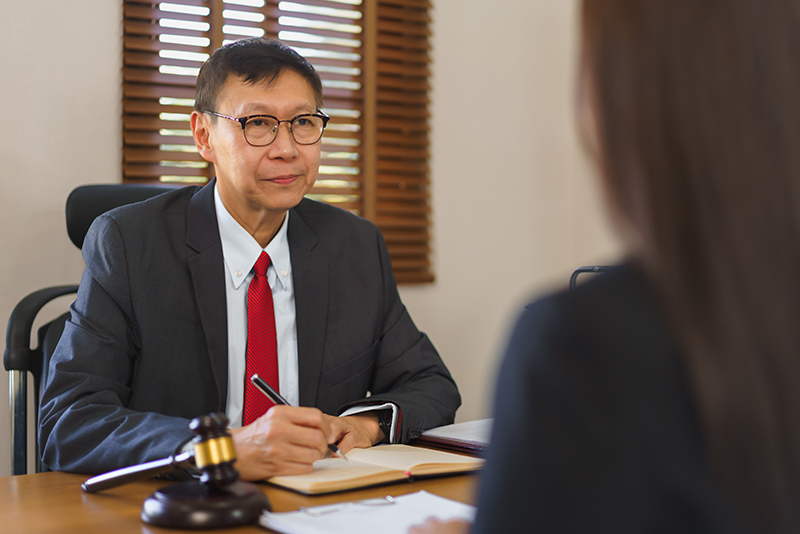 How Goldberg & Loren Can Help You Build a Strong Bus Accident Case
